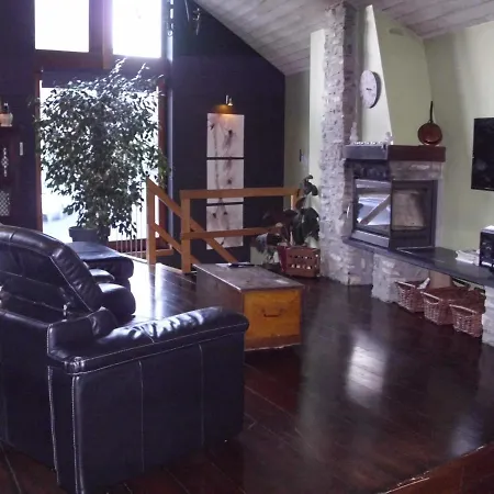 Les Chanterelles Жале